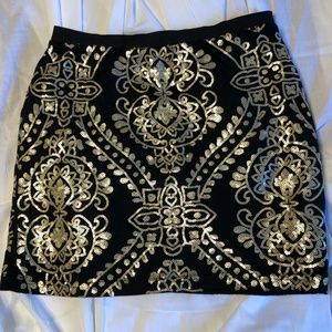 Forever21 stretch black/gold sequin miniskirt